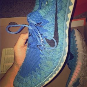 Nike flyknit free run 3.0